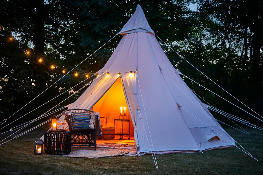Blue Moose tipitelt glamping 500 x 500 cm