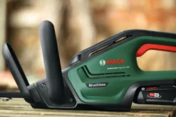Bosch UniversalHedgeCut 18V-48 hækkeklipper 2,5 Ah