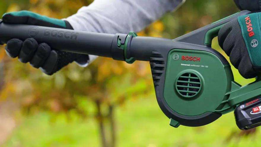 Bosch UniversalLeafBlower 18V-130 løvblæser 2,5 Ah