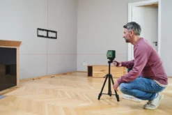 Bosch UniversalLevel 2 krydslaser
