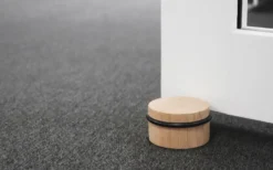 Dørstopper fritstående Ø76 mm egetræ