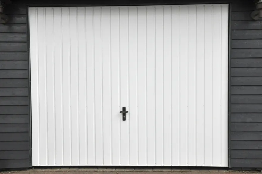Jyde stålvippeport 238 x 199 cm hvid