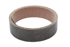 Kantbånd i mørk beton - 300 cm