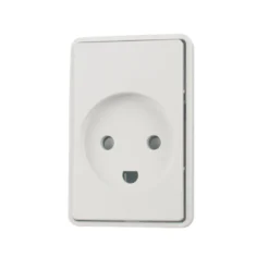 LK FUGA® stikkontakt 1,5 m/jord og ramme hvid