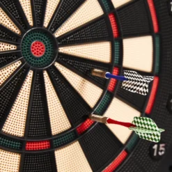 Nordic Games elektronisk dartskive i dartskab sort