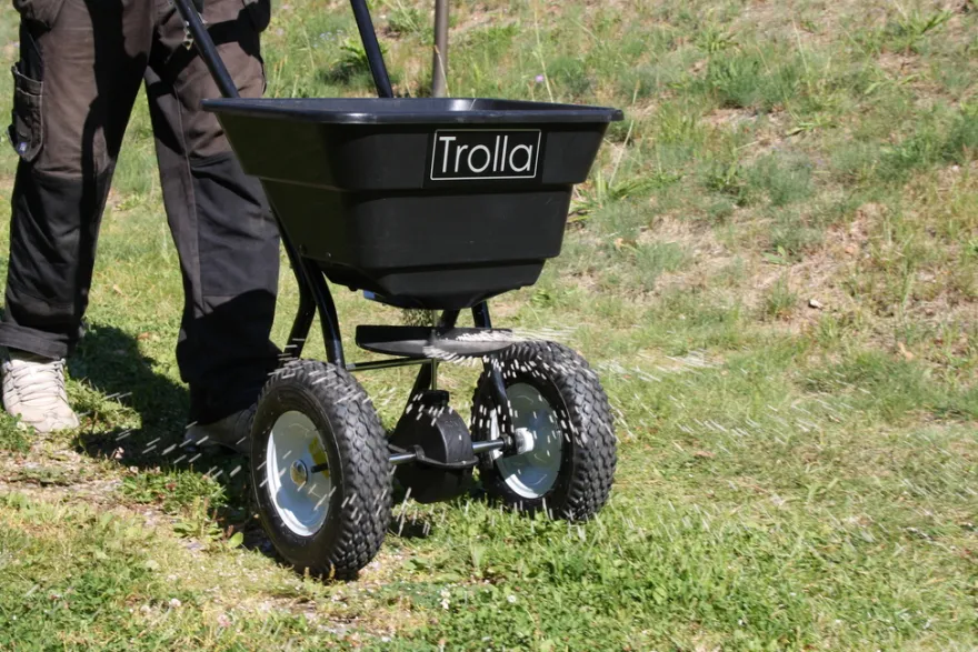 Trolla gødningsspreder håndskubbet 36 liter