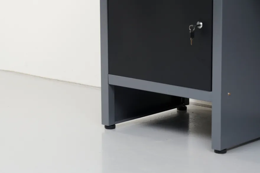 Værkstedsbord med skab/skuffer 160 x 60 x 85 cm